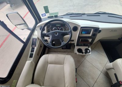 Itasca solei peeling interior
